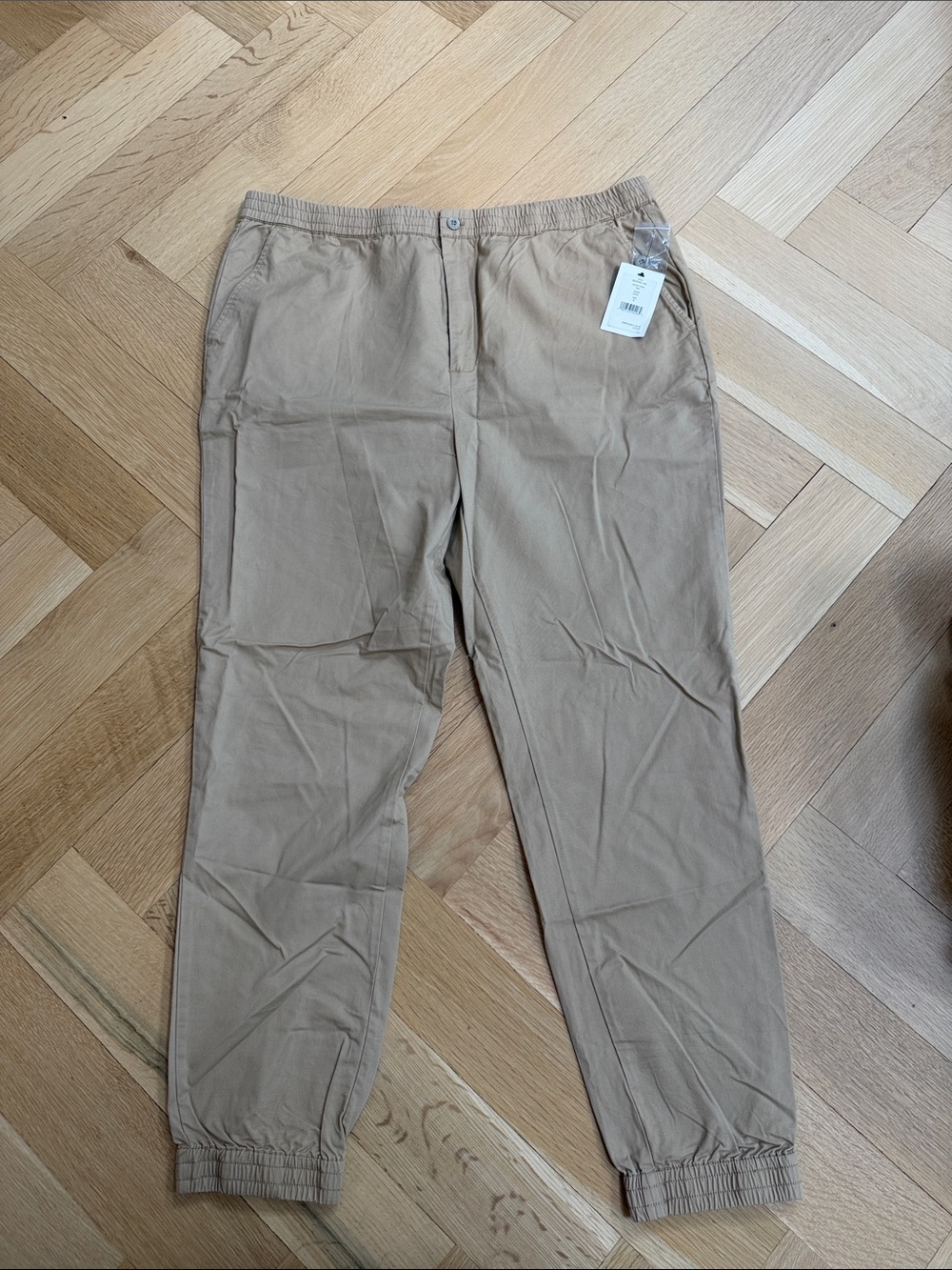 DKNY Men's Casual Elastic-Waist Chino Jogger Pants - Khaki